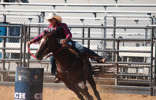 Jessee Young runs barrels