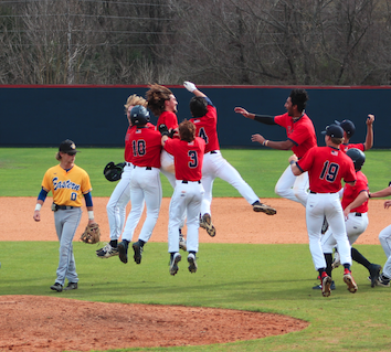 eagles celebrating win on the mound